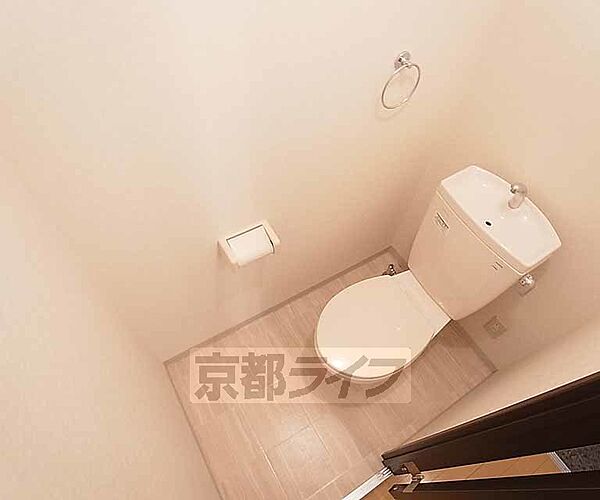 画像7:清潔感のある洋式トイレです。