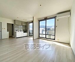 JR山陰本線 嵯峨嵐山駅 徒歩7分の賃貸アパート 2階2LDKのリビング/ダイニング