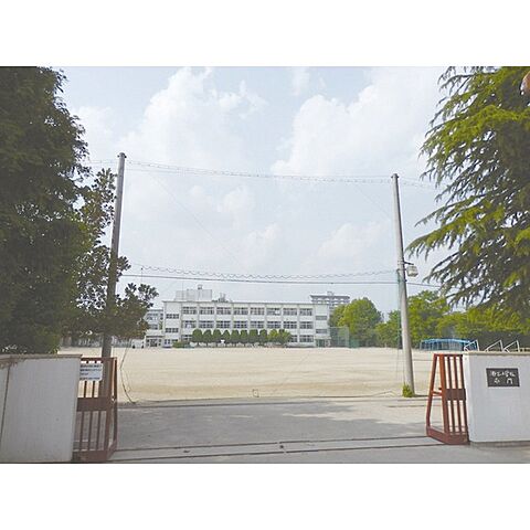 小学校「名古屋市立瀬古小学校まで950ｍ」