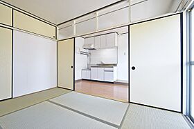 UR尾上
