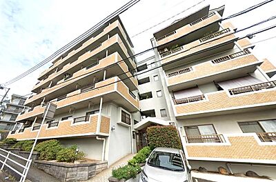 外観：ペット可マンション！敷地内駐車場無料！お気軽にお問い合わせください(^^)/