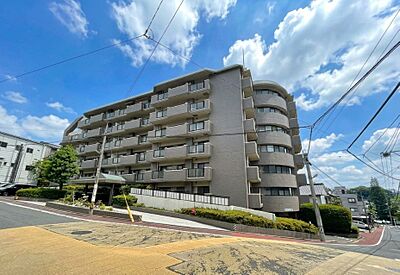 外観:小・中学校ともに徒歩5分圏内の子育てに優しい閑静な住宅街に立地! 外観:小・中学校ともに徒歩5分圏内の子育てに優しい閑静な住宅街に立地!