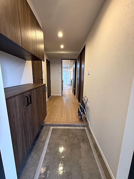 玄関を拡大表示