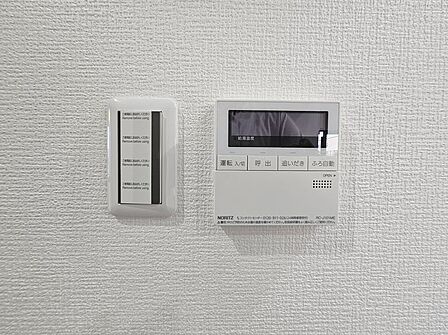 お風呂は追い焚き機能付き!