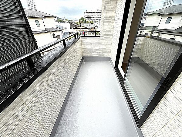 バルコニーを拡大表示