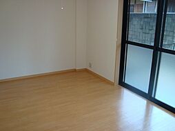 メゾンパストラル 105 1階1LDKのリビング/ダイニング