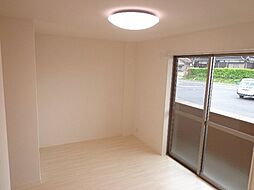 BELOVED 102 1階1LDKのリビング/ダイニング