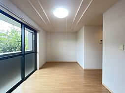 メゾンパストラル 103 1階1LDKのリビング/ダイニング