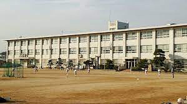 画像2:播磨町立播磨小学校