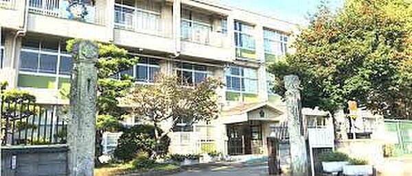 兵庫県小野市二葉町(賃貸アパート2DK・2階・43.75㎡)の写真 その2