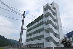 兵庫県神崎郡神河町中村（賃貸マンション2LDK・5階・53.46㎡） その1