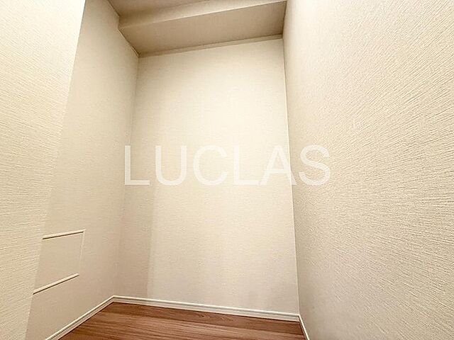 収納 アトラスシティ千歳烏山グランスイート 2階/200