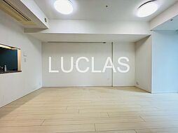 十分な広さのリビング♪床暖房も付いてます。