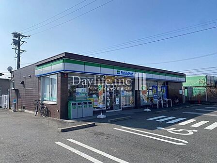 ファミリーマート 新大治三本木店 860m