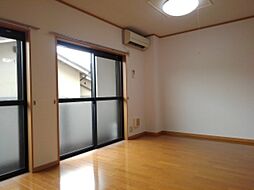 マーベラス 1階1LDKのリビング/ダイニング