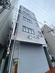 4 / 22