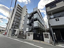 7 / 18