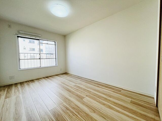 洋室 船橋ハイツ6号棟 3階/301号室