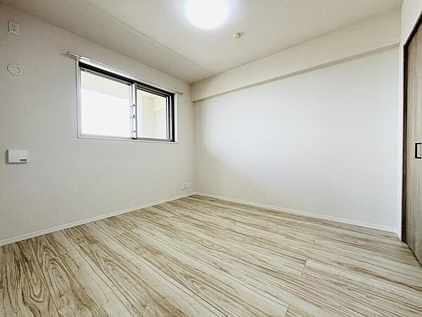 洋室を拡大表示