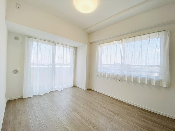 洋室を拡大表示