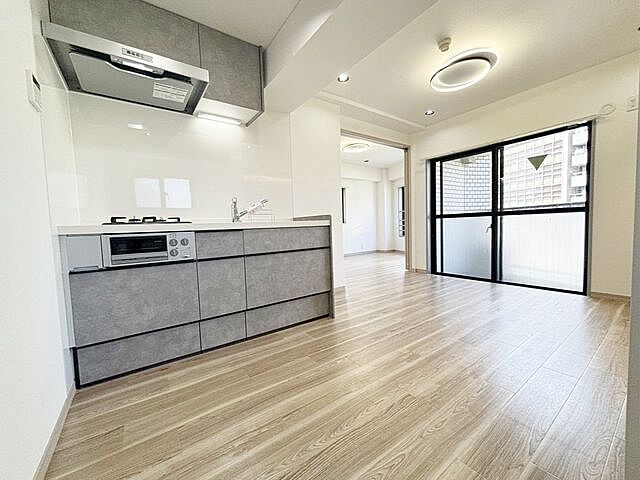 リビング/ダイニング 豊島区巣鴨3丁目33-6