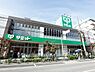 周辺：サミットストア新大塚千川通り店 徒歩9分。 680m