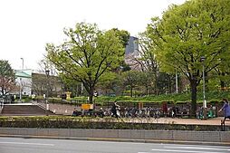 礫川公園 徒歩6分。 430m
