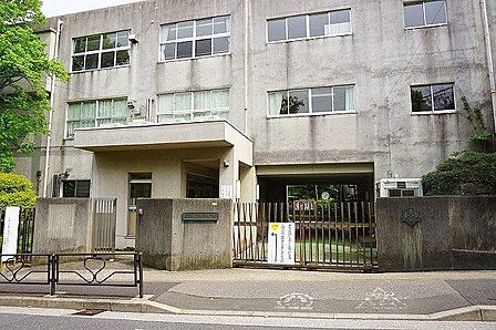 国立筑波大学附属小学校 徒歩6分。 440m