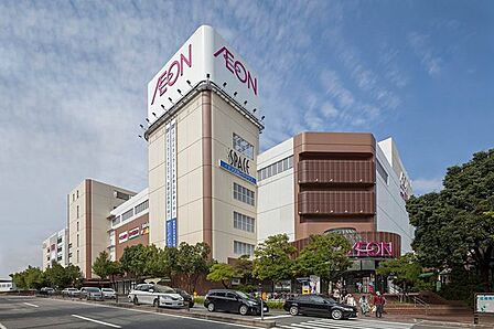 イオン 八事店■便利なテナントが充実。地域の方々の日々の買物に利便性良好なイオンです。 440m