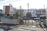 周辺：名古屋市立滝川小学校■児童会には児童会役員以外にそれぞれの委員会の委員長や学級委員が集まって「あいさつキャンペーン」や「赤い羽根募金」などの活動をおこなっています。 260m