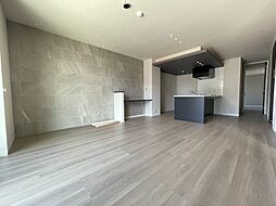 シャーメゾン春日町 1階2LDKのリビング/ダイニング