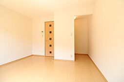 モナリエＩ’ＬＬ 1階1Kのリビング/ダイニング