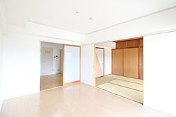 ウェーブビル 3階3DKのリビング/ダイニング