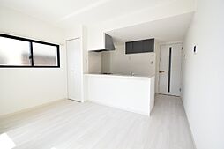 ＡＶＡＮＴＩ 1階1LDKのリビング/ダイニング