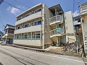 ROOM 301 ｜ 高知県高知市旭天神町106（賃貸マンション1R・3階・16.50㎡） その1