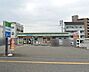 周辺：【コンビニエンスストア】ファミリーマート 桟橋通四丁目店まで308ｍ