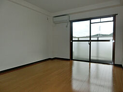 グランヴュー砥堀 3階1Kのリビング/ダイニング