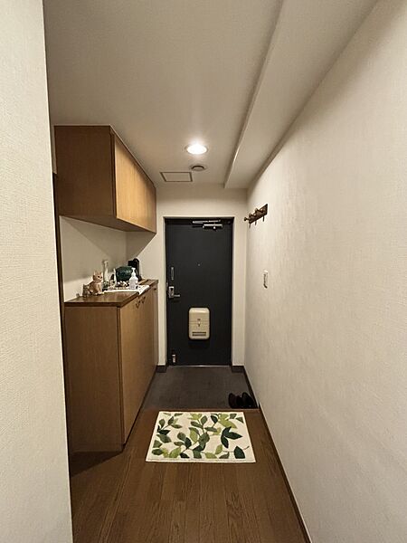 玄関を拡大表示
