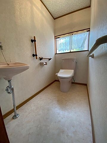 トイレ 米原市三吉