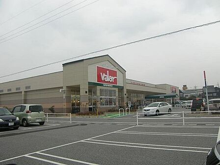 バロー長浜店 700m