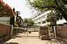 周辺：世田谷区立三軒茶屋小学校 徒歩9分。 680m