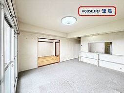 津島市金柳町字北脇 リビング