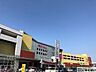 周辺：イオン香椎浜店 徒歩16分。（車7分）お食事やショッピングを楽しむことができる複合施設も徒歩圏内に！ちょっとしたお出かけにも便利ですね♪ 1260m