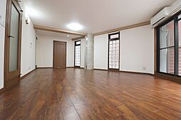 ザ・リージェント 1階1LDKのリビング/ダイニング