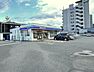 周辺：ローソン片縄二丁目店 290m