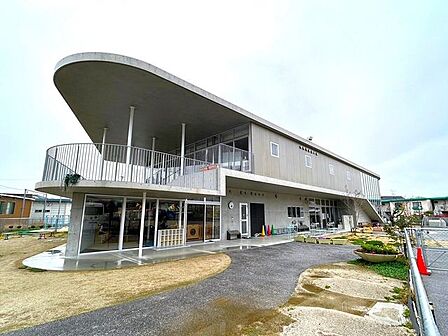 福岡ピノキオこども園幼稚園部と保育園部を備えた幼保連携型認定こども園です。 700m