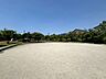 周辺：金塚池公園 80m