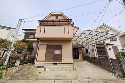 外観：物件の外観（西側から）［2026年3月30日撮影］