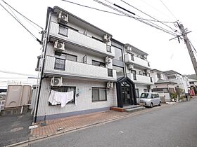 アルシュ八幡東  ｜ 福岡県北九州市八幡東区荒手1丁目（賃貸アパート1K・1階・23.70㎡） その1