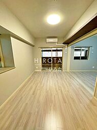 ウイングス西本町 10階2LDKのリビング/ダイニング